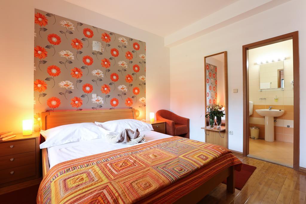 קאבטאט Sunrise Apartments מראה חיצוני תמונה