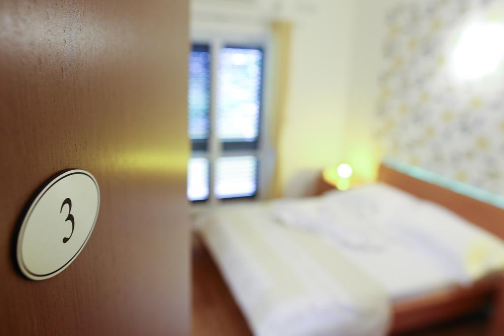 קאבטאט Sunrise Apartments מראה חיצוני תמונה