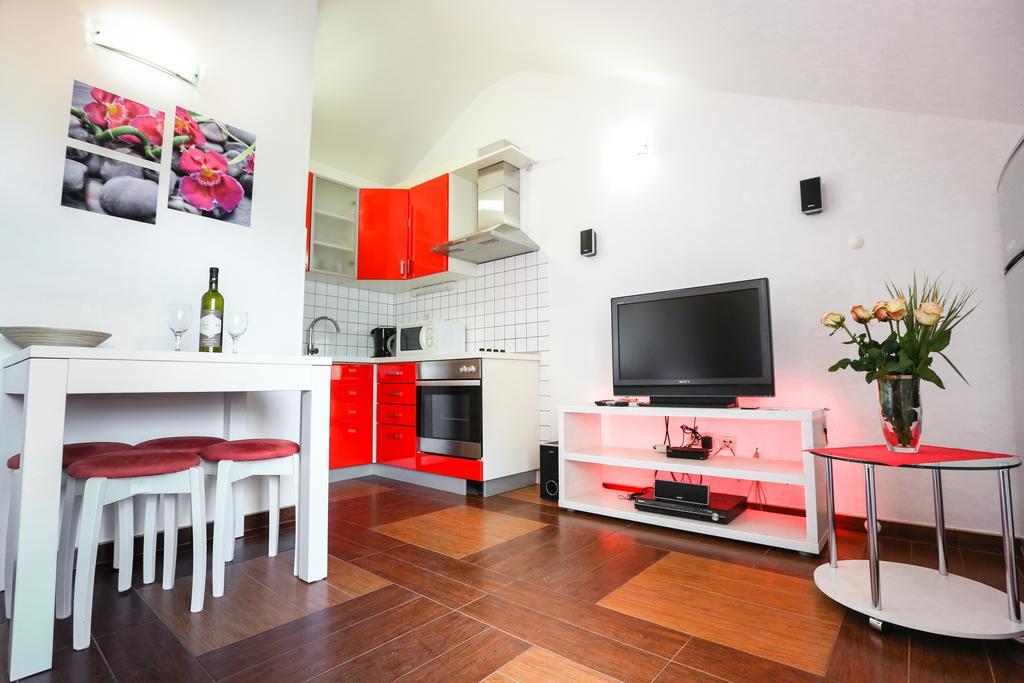 קאבטאט Sunrise Apartments מראה חיצוני תמונה
