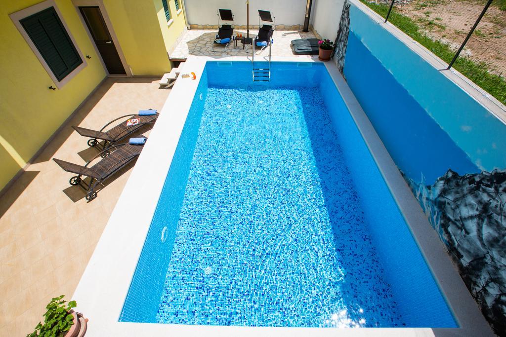 קאבטאט Sunrise Apartments מראה חיצוני תמונה