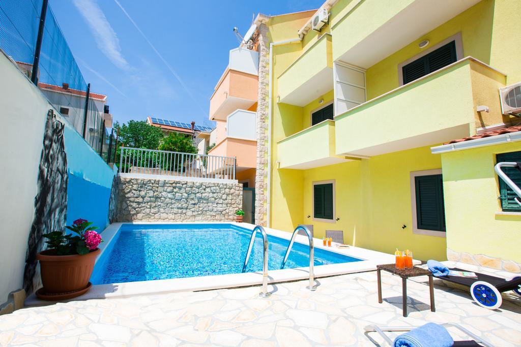 קאבטאט Sunrise Apartments מראה חיצוני תמונה