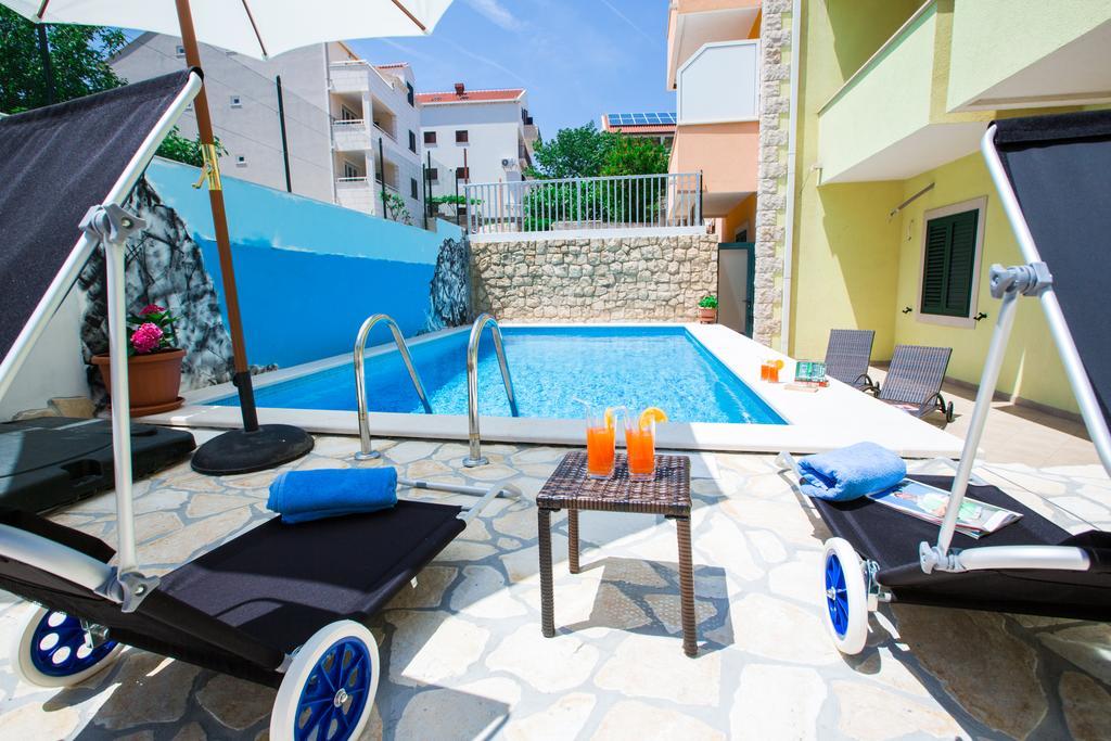 קאבטאט Sunrise Apartments מראה חיצוני תמונה