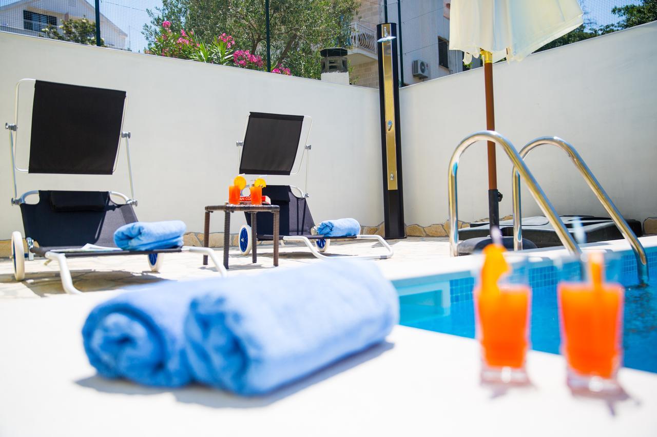 קאבטאט Sunrise Apartments מראה חיצוני תמונה